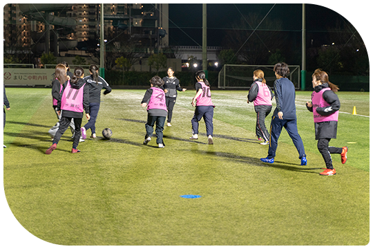 女性のためのサッカー教室に参加しました